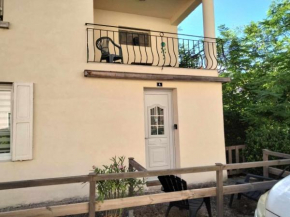 Appartement chaleureux avec parking gratuit